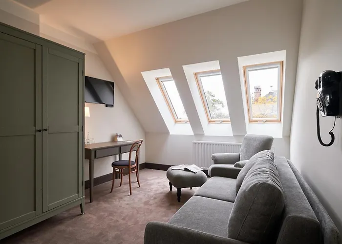 Arche Klasztor Szálloda *