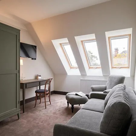 Arche Klasztor 호텔 *